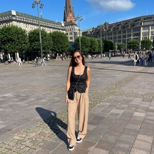 Meet your Posher, Sheena